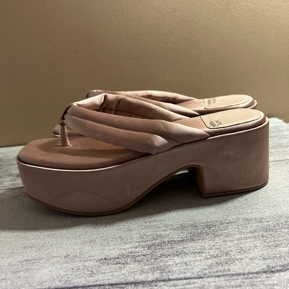 Free People Jeffrey Campbell Finley Satin Platform Sandal Thong Blush 7.5 - Picture 5 of 9